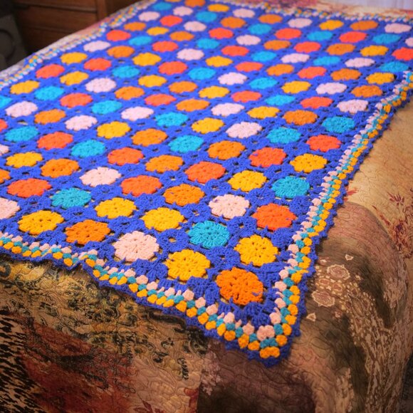 vtg Blue Orange Crochet Granny Square Flower Afghan Throw Boho Hippie 57" x 81" - Picture 9 of 9